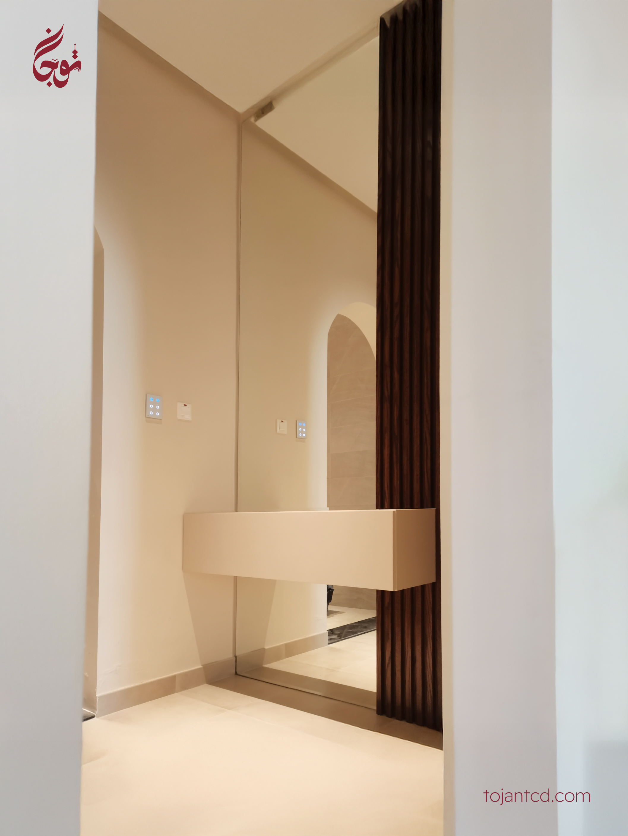 Wood Finishes Explained: Lacquer, Oil, Matte & Veneer
